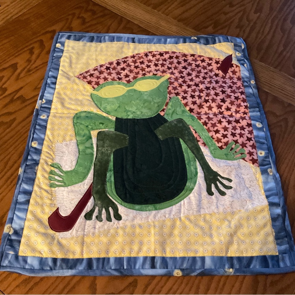 “Ribbet” the Frog Quilted Wall Hanging